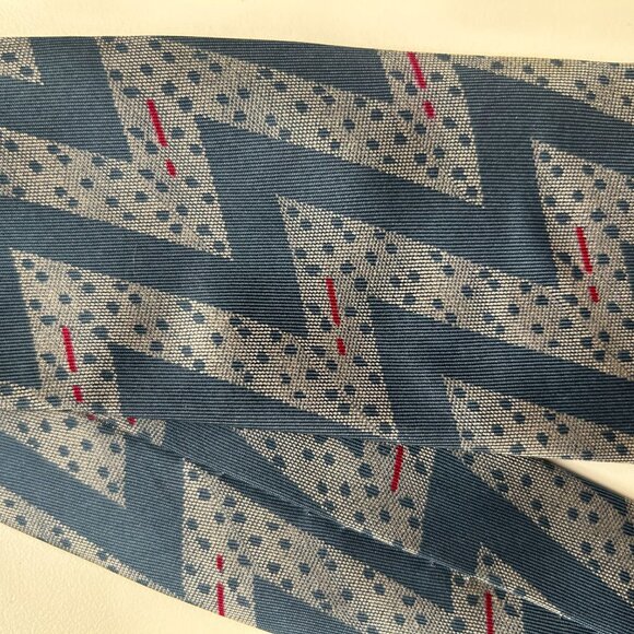 90s Givenchy silk tie - Picture 2 of 4